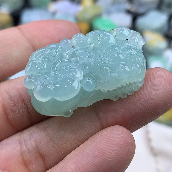 翡翠未镶嵌颈饰天然缅甸翡翠貔貅吊坠