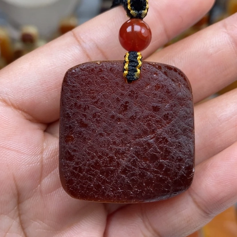 【闪购商品】琥珀颈饰未镶嵌