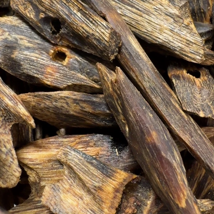 宁***静沉香沉香碎屑棋楠蓝宝石高端树心油块料147克