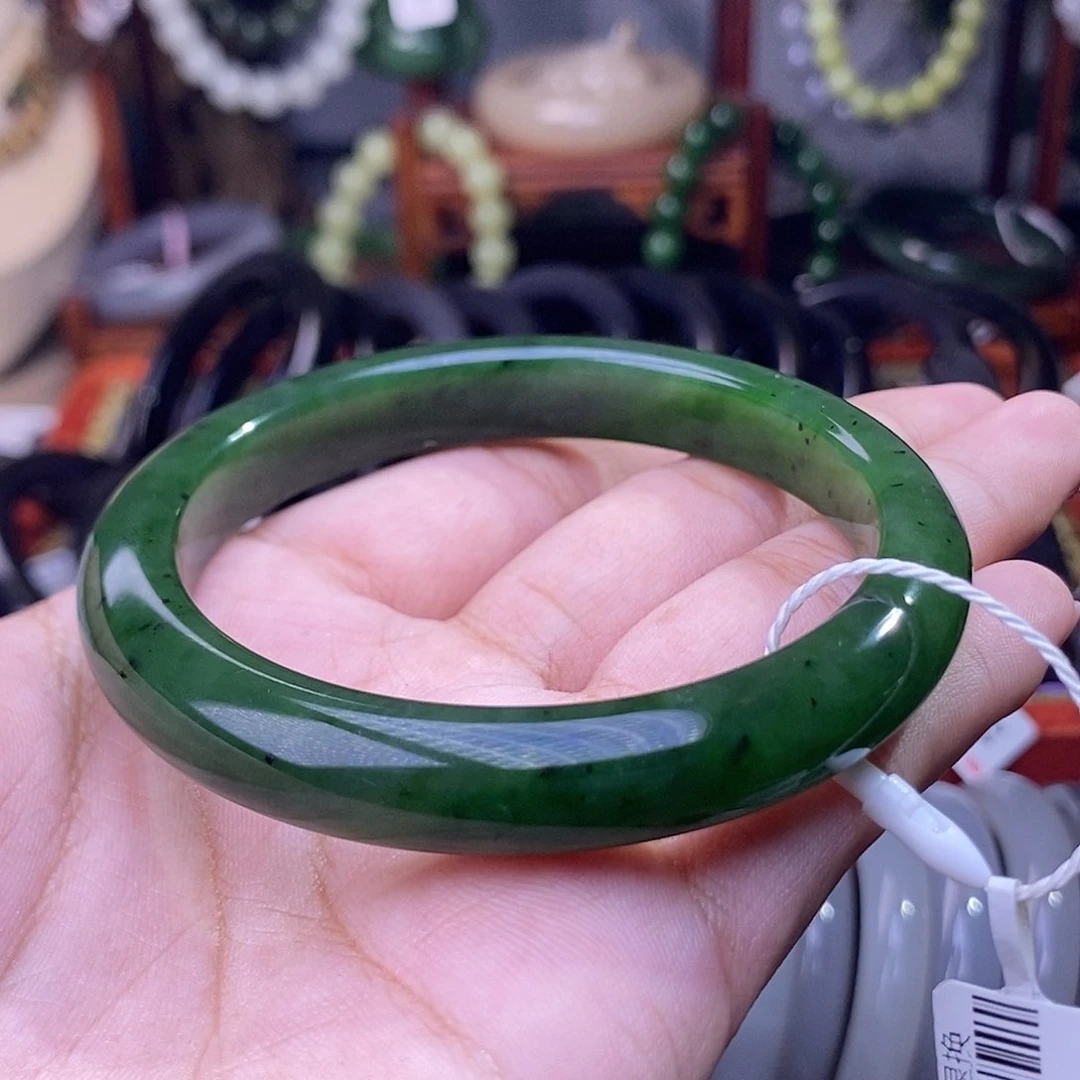 和田玉福利价碧玉菠菜绿美人条58.7未镶嵌