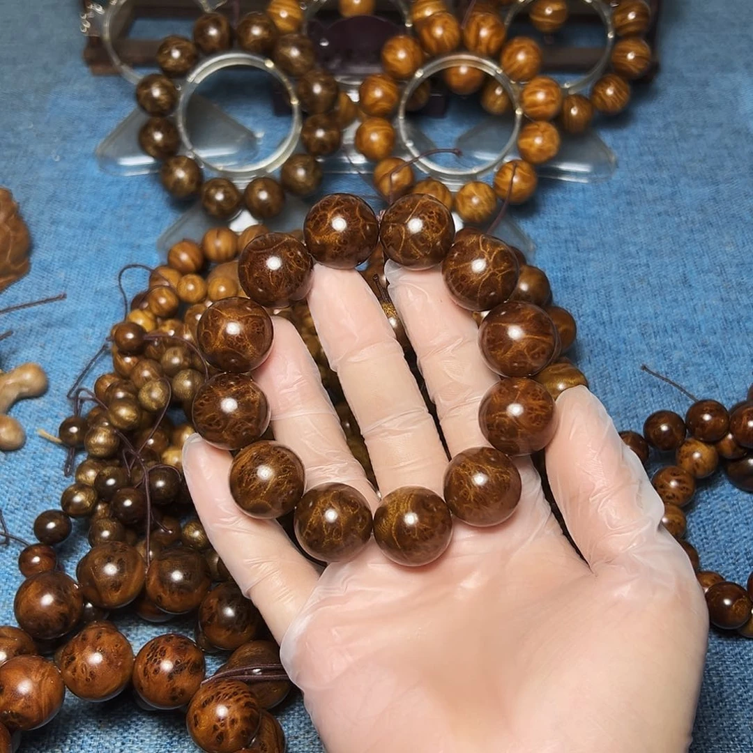 楠木s****、金丝楠枯木老料瘤疤2.0