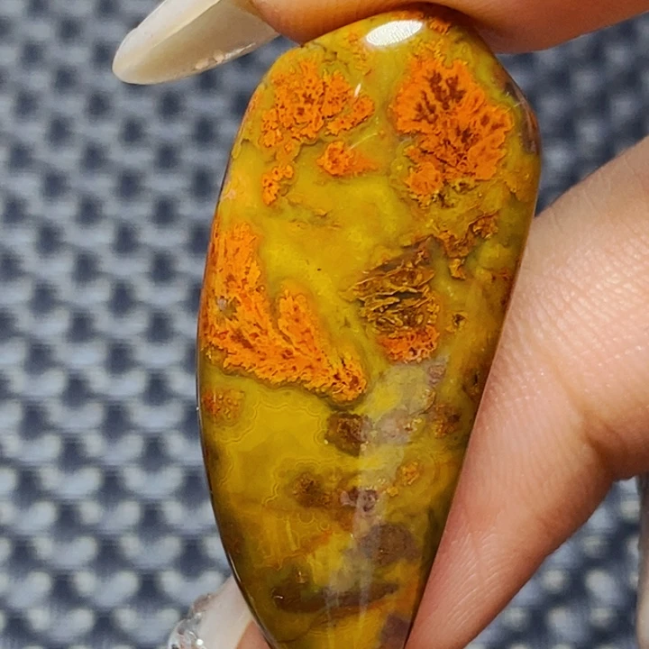 玛瑙/玉髓颈饰未镶嵌清*