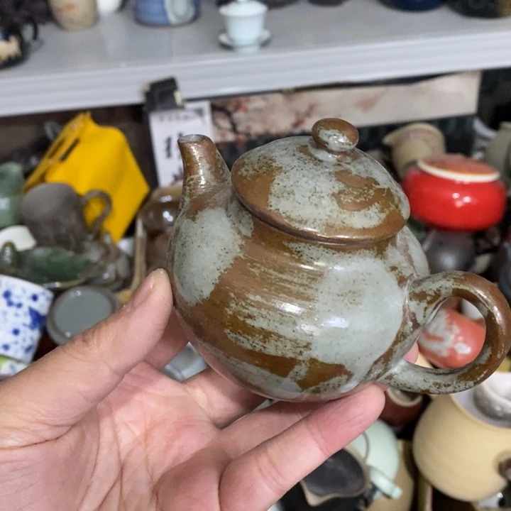 陶瓷艺术品及陶瓷壶