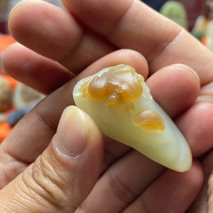 和田玉未镶嵌挂件