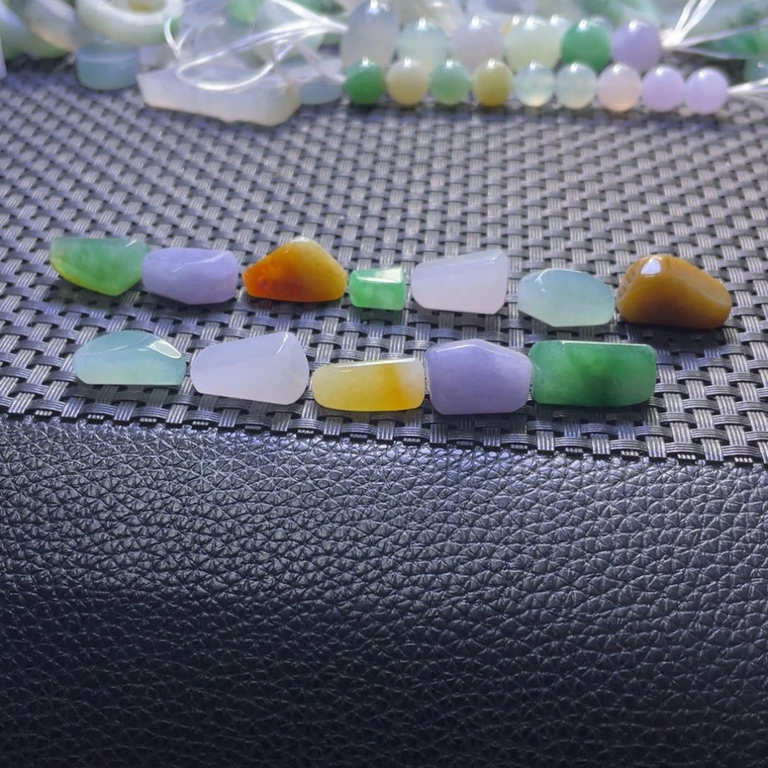 定制翡翠未镶嵌成品随形珠子