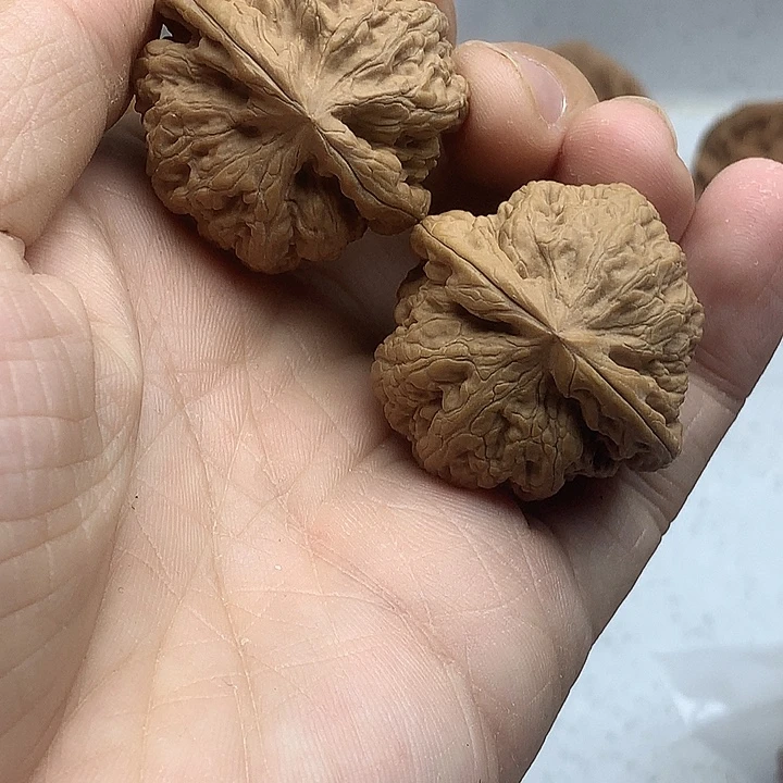 文玩核桃吊坠35 小粗筋