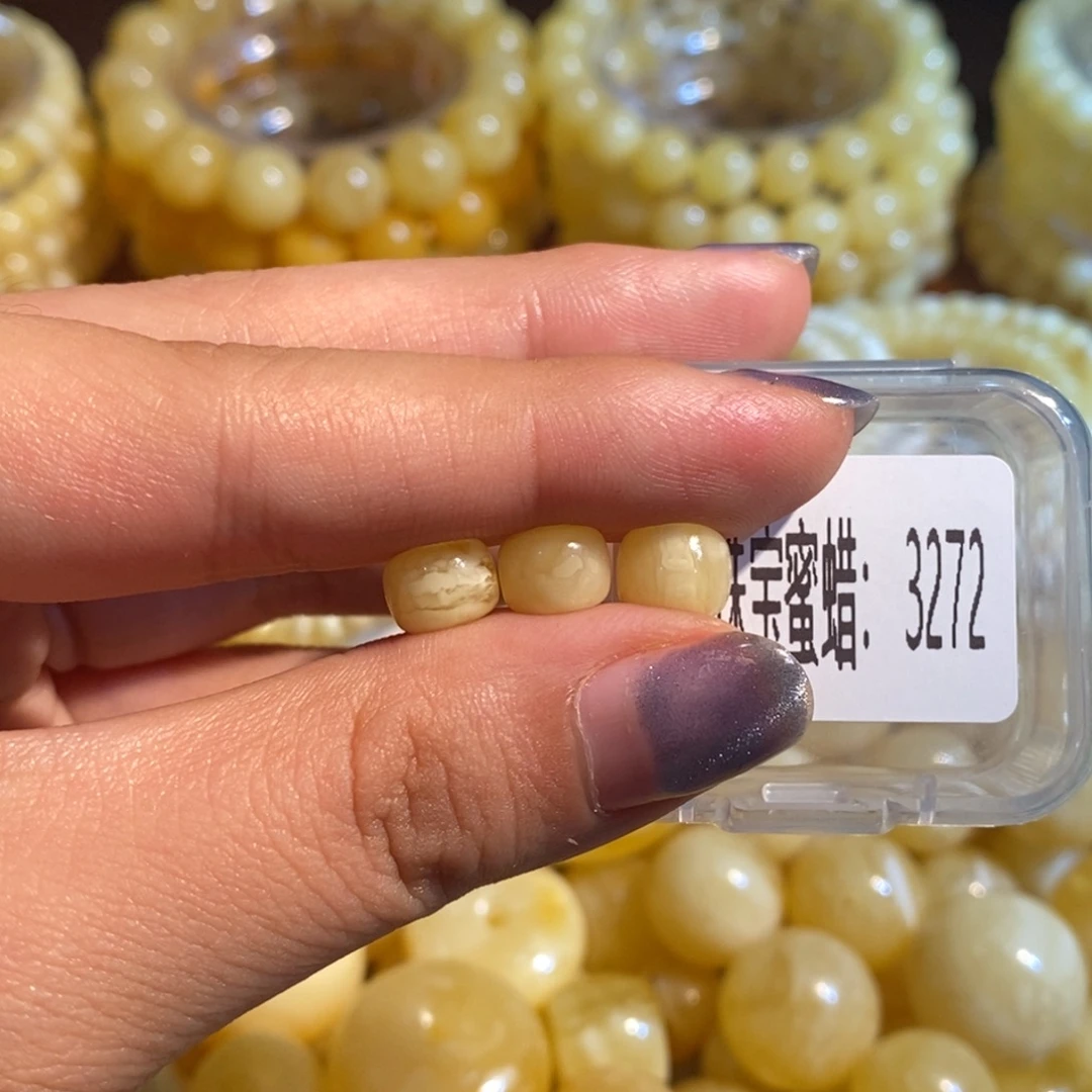 琥珀未镶嵌珠宝奇石3272