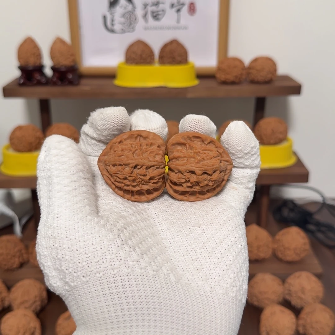 文玩核桃吊坠全品40.5尺三角白