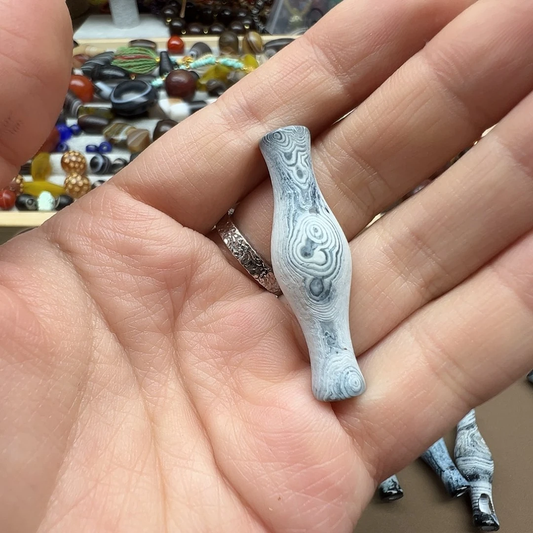 叁***玛瑙/玉髓未镶嵌珠宝半成品
