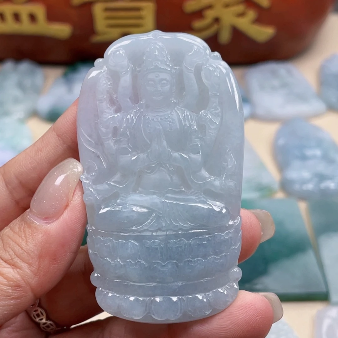 翡翠未镶嵌颈饰千手观音