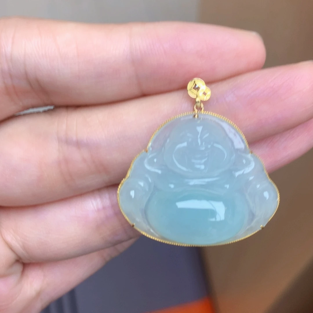 颈饰18K金镶嵌翡翠
