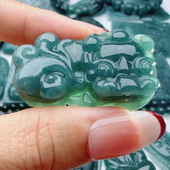 翡翠未镶嵌颈饰多样性发货天然A货翡翠