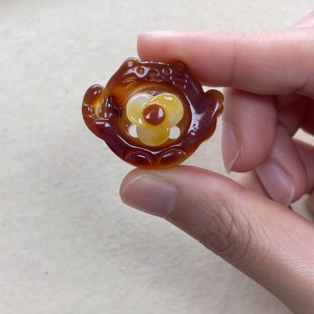 琥珀未镶嵌裸石天然琥珀