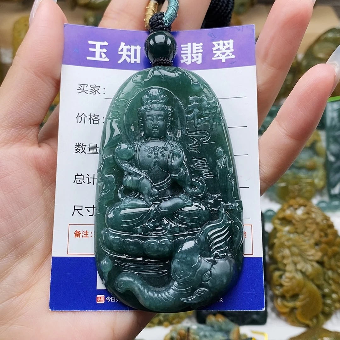 纳***青翡翠未镶嵌颈饰普贤