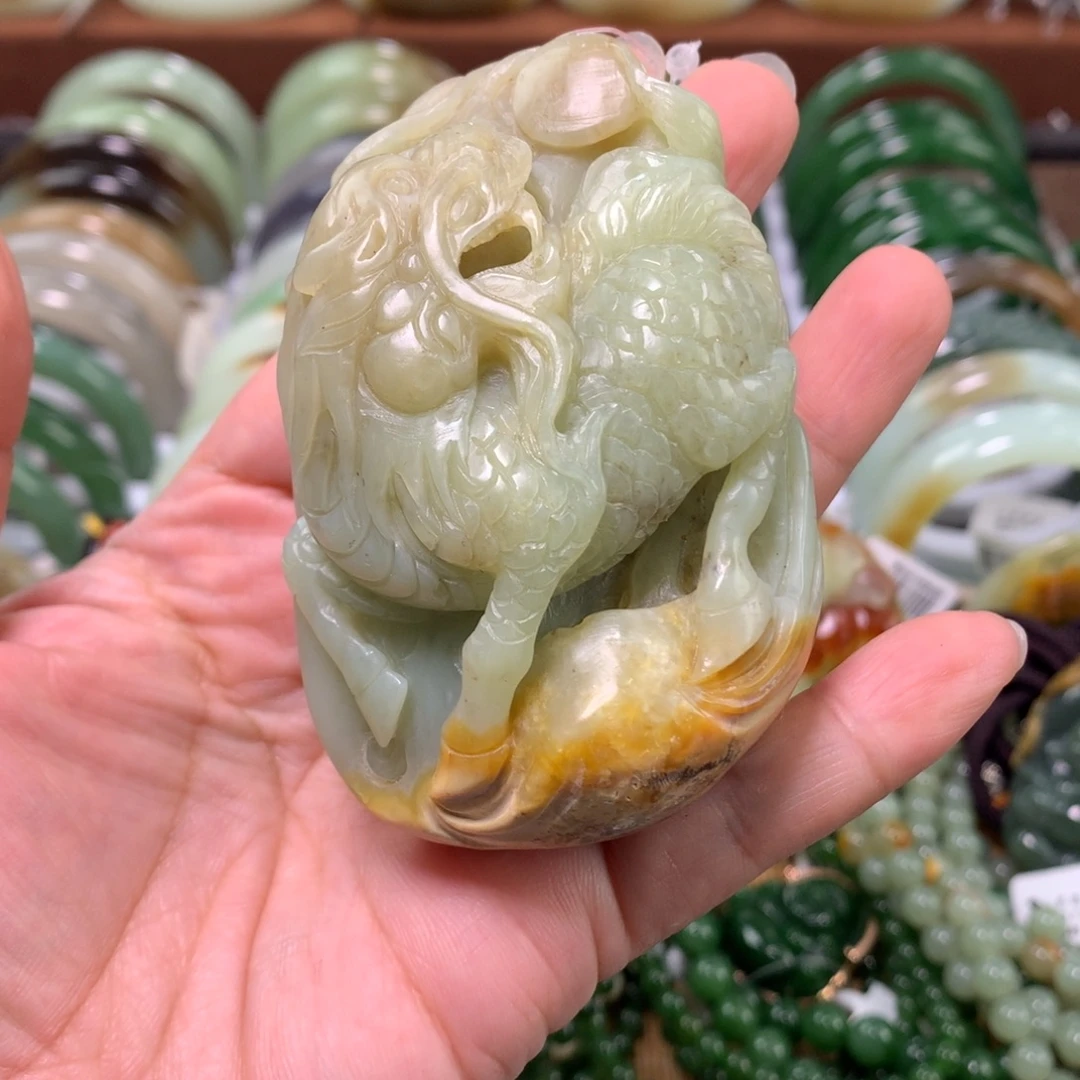 岫岩河磨玉（透闪石质玉）未镶嵌把件