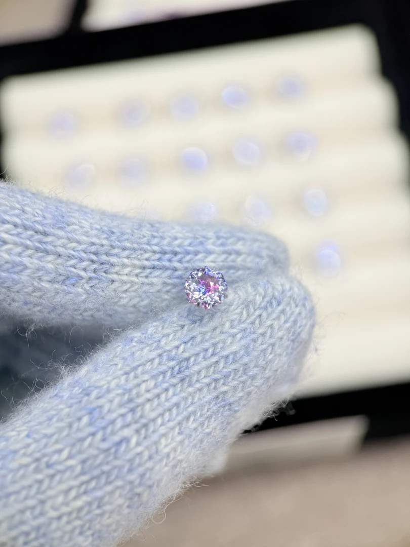 钛钢锆石耳饰 A745 紫色手捧花锆石6mm精致耳骨钉耳钉