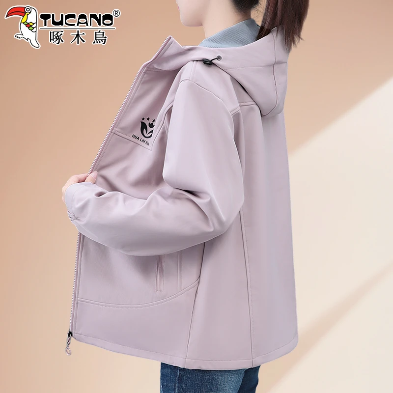 啄木鸟软壳冲锋衣女款2025新款秋季薄绒女士外套宽松休闲连帽上衣