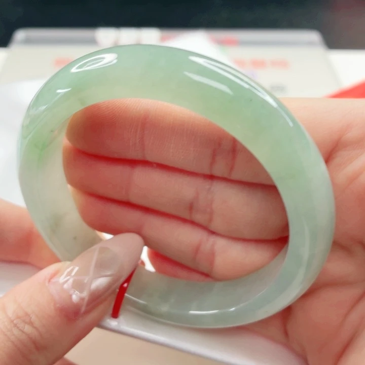 翡翠未镶嵌手镯58x377