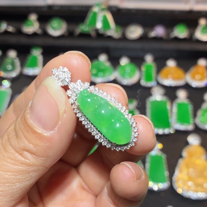 翡翠18K金镶嵌吊坠(不含链)翡翠