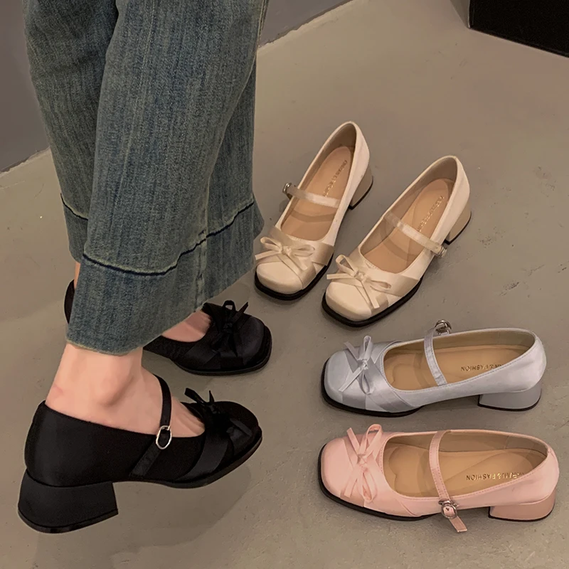 贾不假韩系单鞋女2025春季新款超火复古风百搭蝴蝶结粗跟玛丽珍鞋