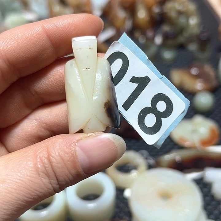 和田玉颈饰未镶嵌发*