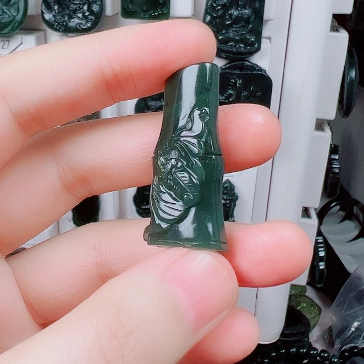 蛇纹石玉颈饰未镶嵌耶***嘿