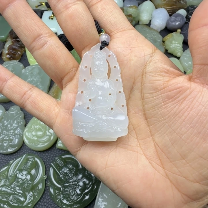 和田玉未镶嵌颈饰