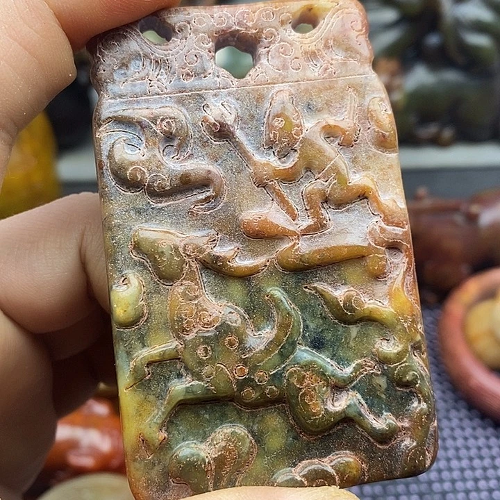 未镶嵌蛇纹石玉颈饰