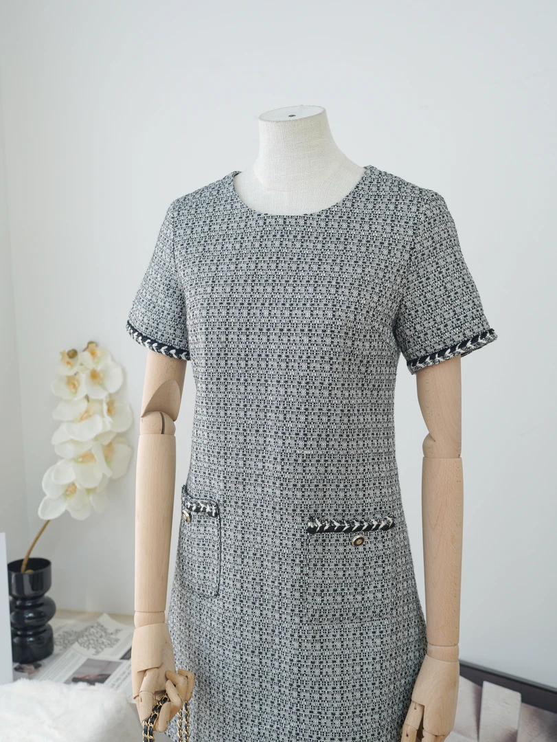 2025名媛轻奢小香风粗花呢连衣裙高级感气质修身显瘦高腰裙A70971