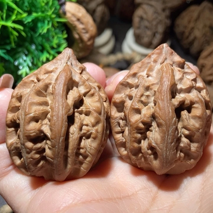 把件文玩核桃东北楸子小雪3