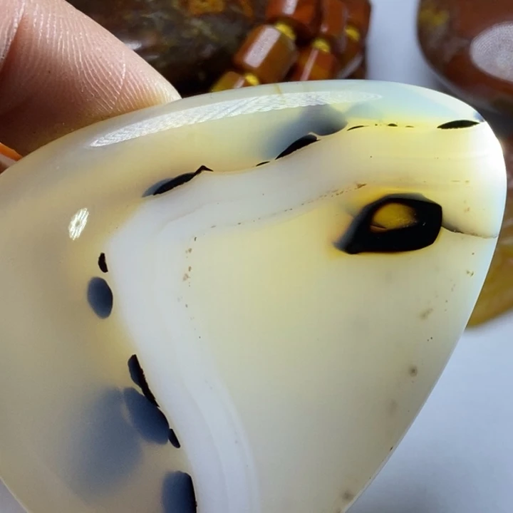 玛瑙/玉髓颈饰未镶嵌