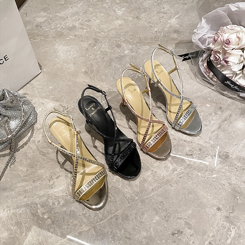 2025年夏季网红新款水钻一字带高跟细跟仙女风百搭性感时装女凉鞋