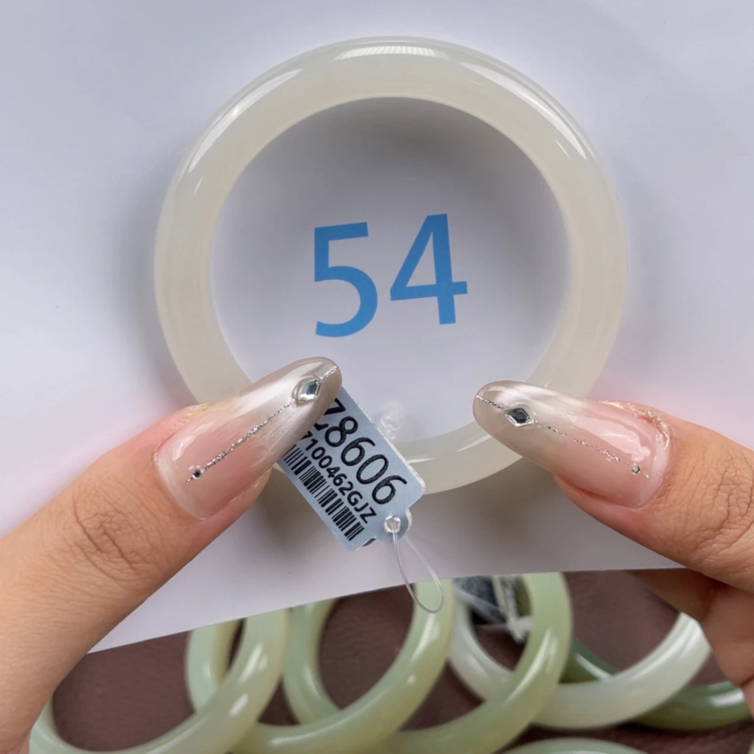 和田玉手镯未镶嵌丸*