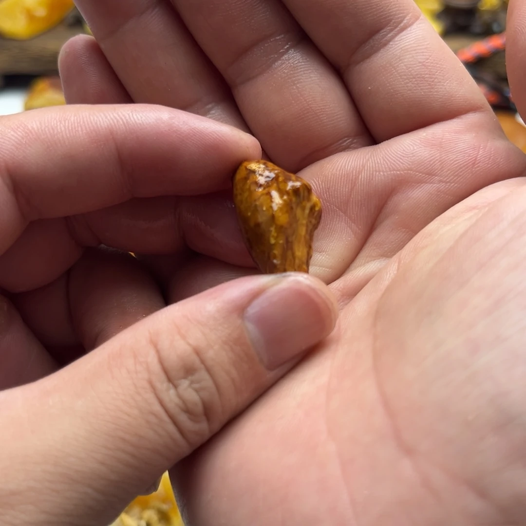 定制琥珀未镶嵌蜜蜡定制老型