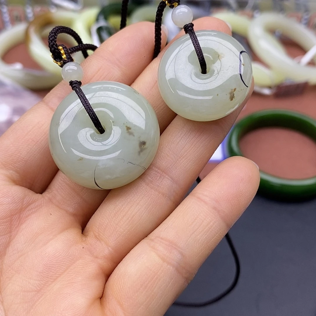 未镶嵌和田玉挂件拍一发一