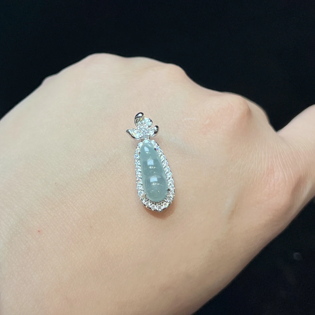 【金旭上成】天然翡翠A货蓝水小福豆吊坠 多样性发一件