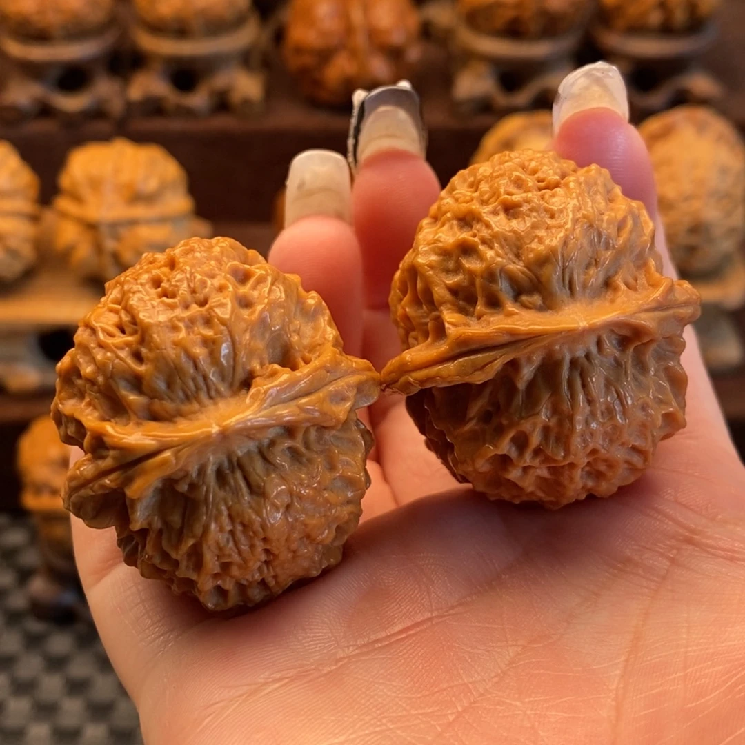 把件文玩核桃41珊瑚绣球