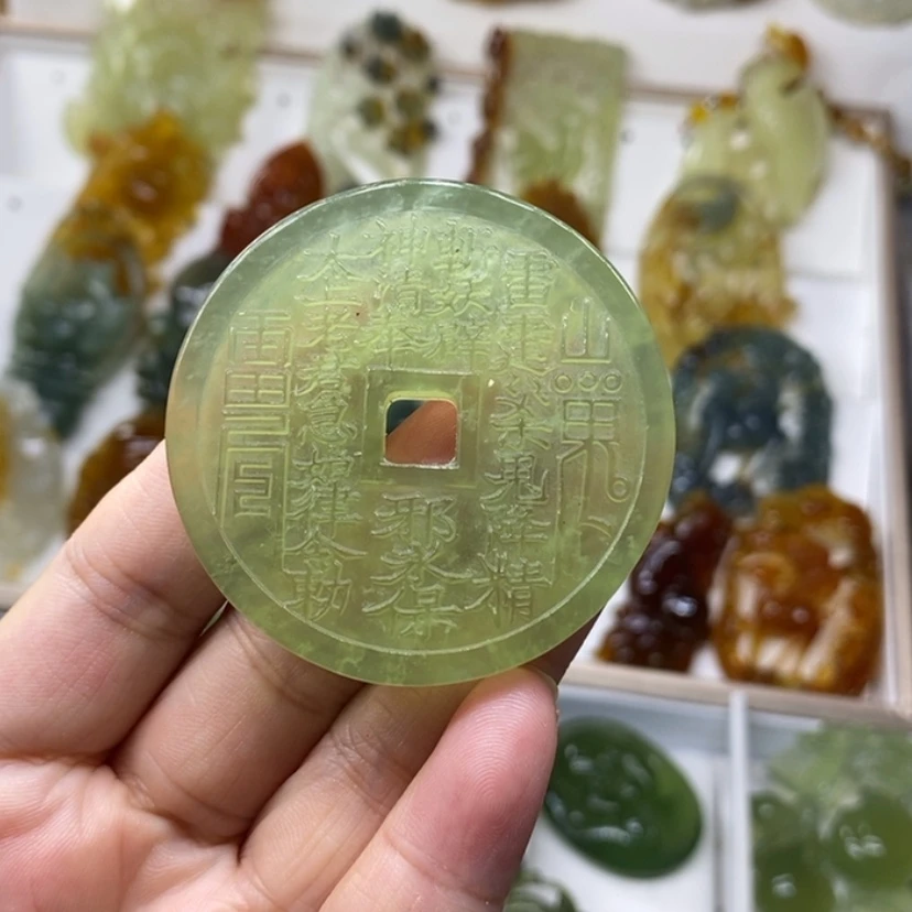 【闪购商品】未镶嵌蛇纹石玉颈饰