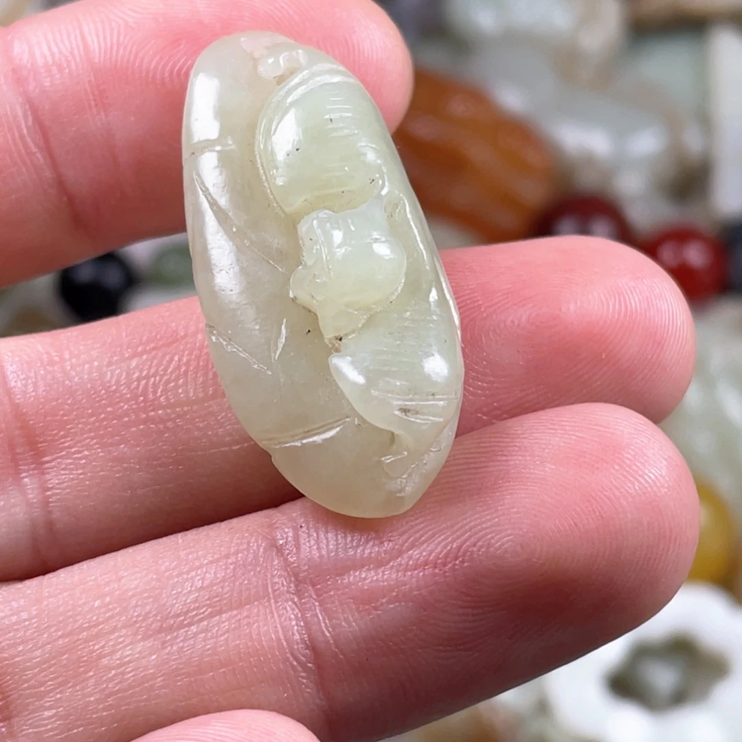 和田玉（糖玉）颈饰未镶嵌