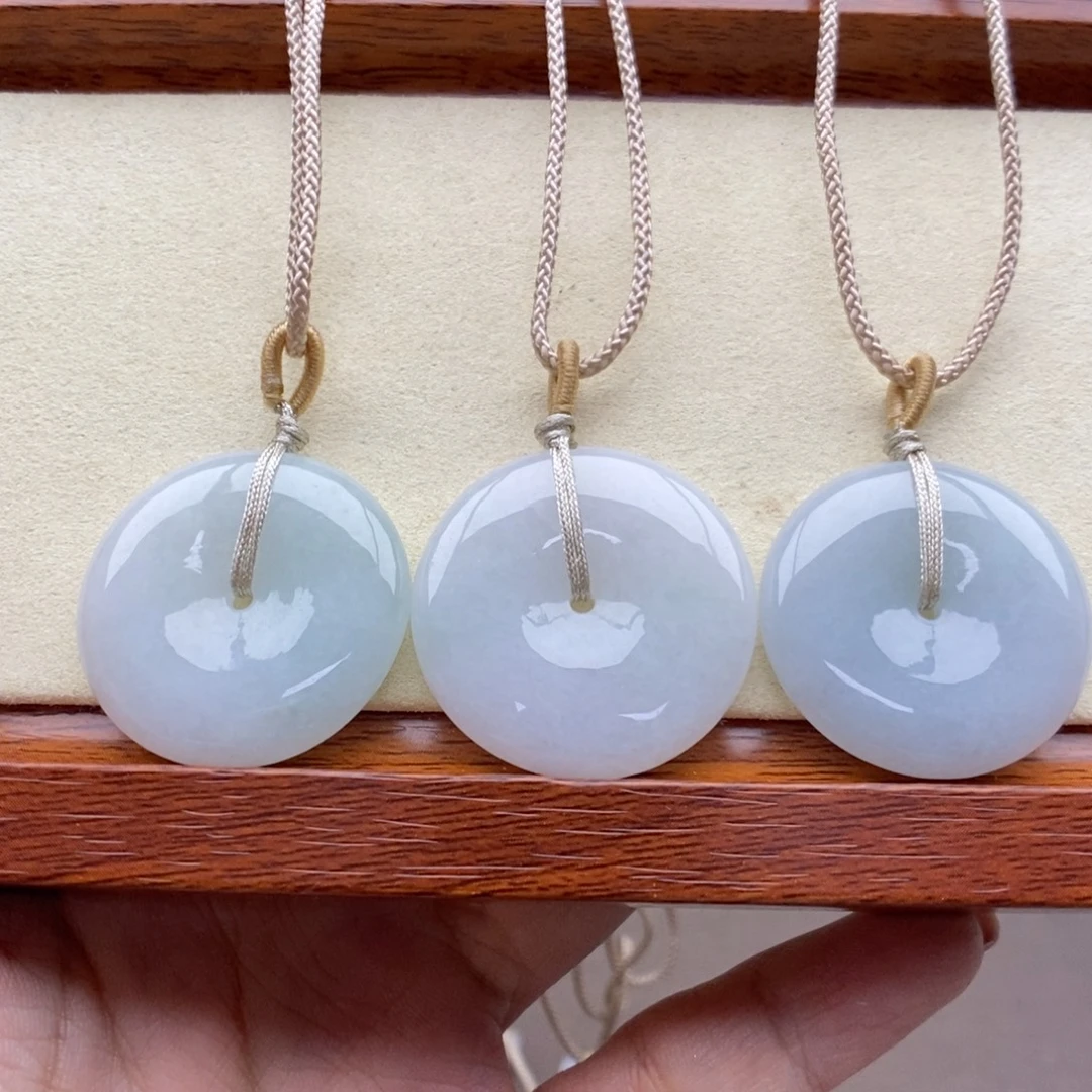 翡翠未镶嵌颈饰吊坠多样性发货发其一