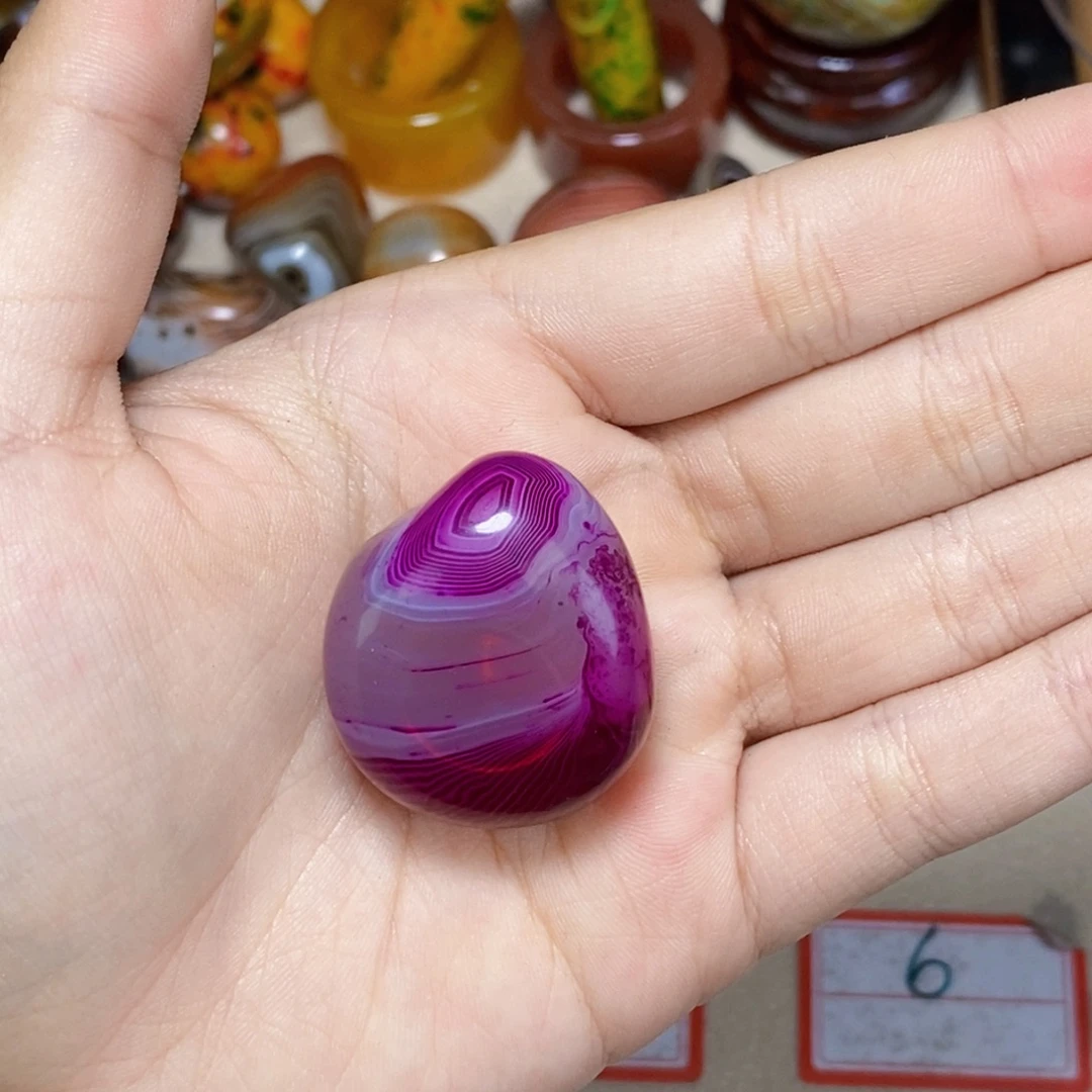 玛瑙/玉髓未镶嵌珠宝奇石