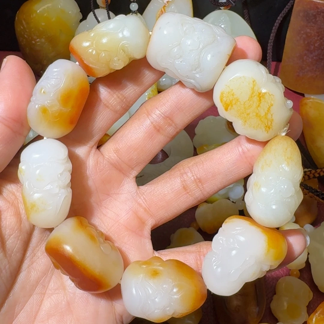 驿***。和田玉未镶嵌挂件