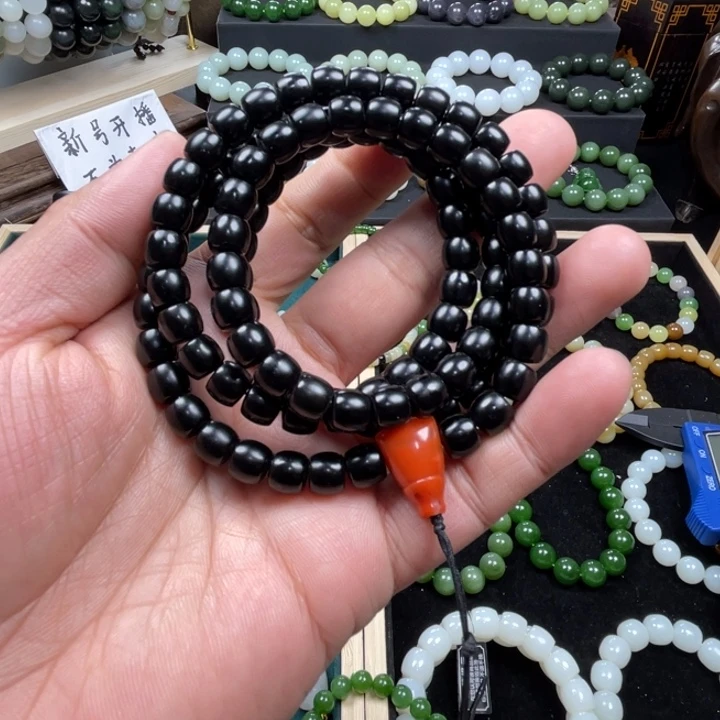 和田玉手串未镶嵌小*