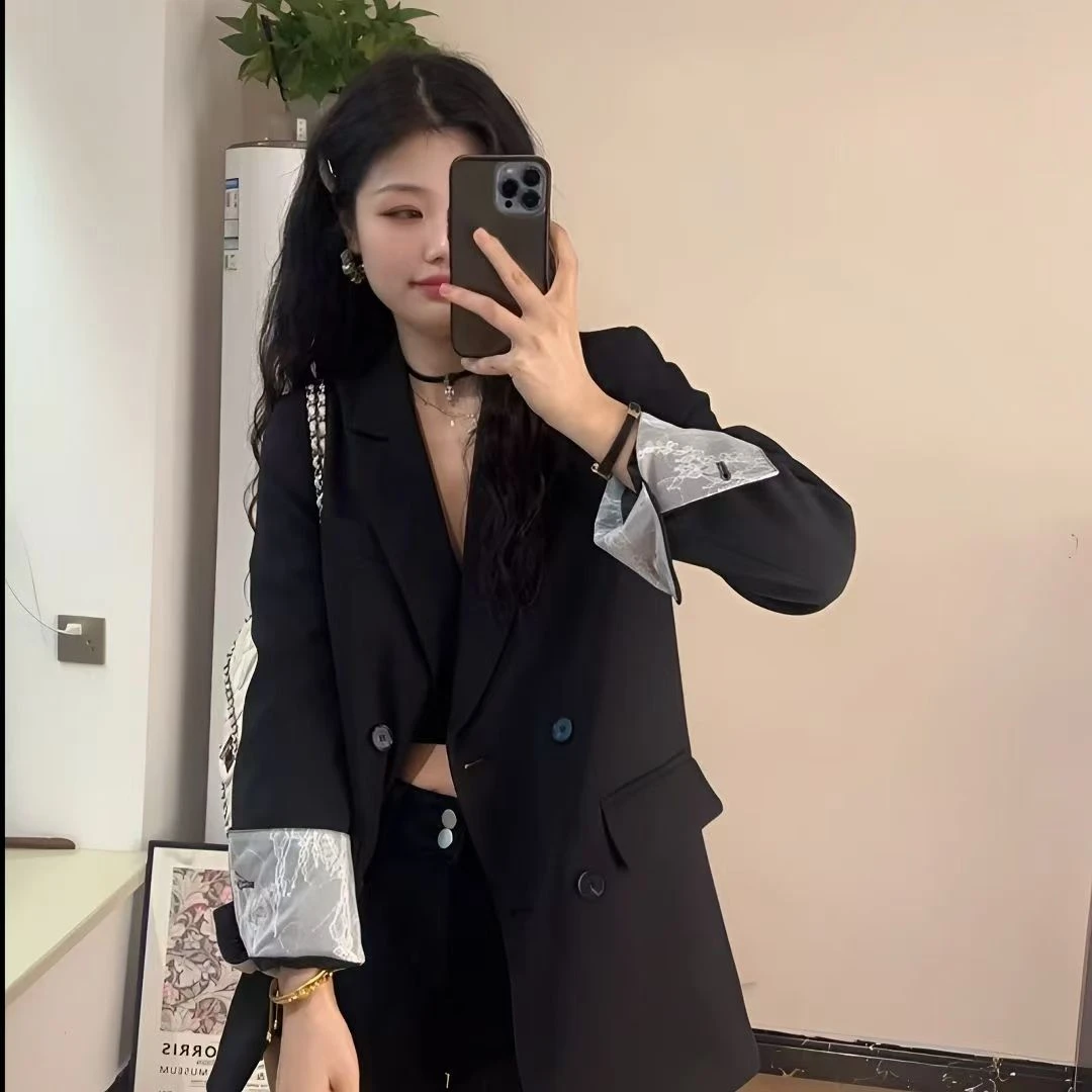 洋气蕾丝拼接小西装外套女宽松遮肉2025秋季韩版休闲百搭小西服