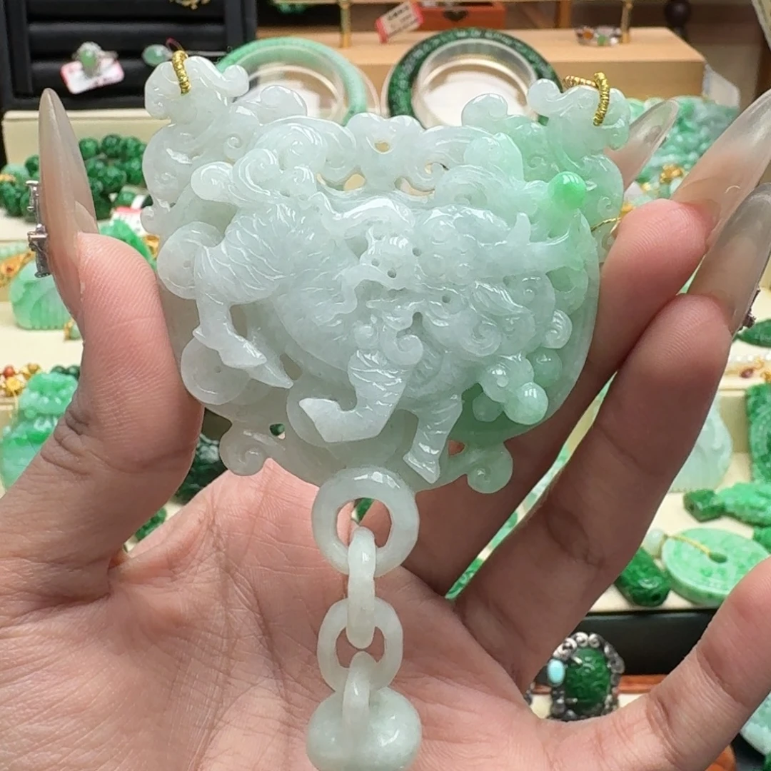 翡翠未镶嵌颈饰翡翠吊坠