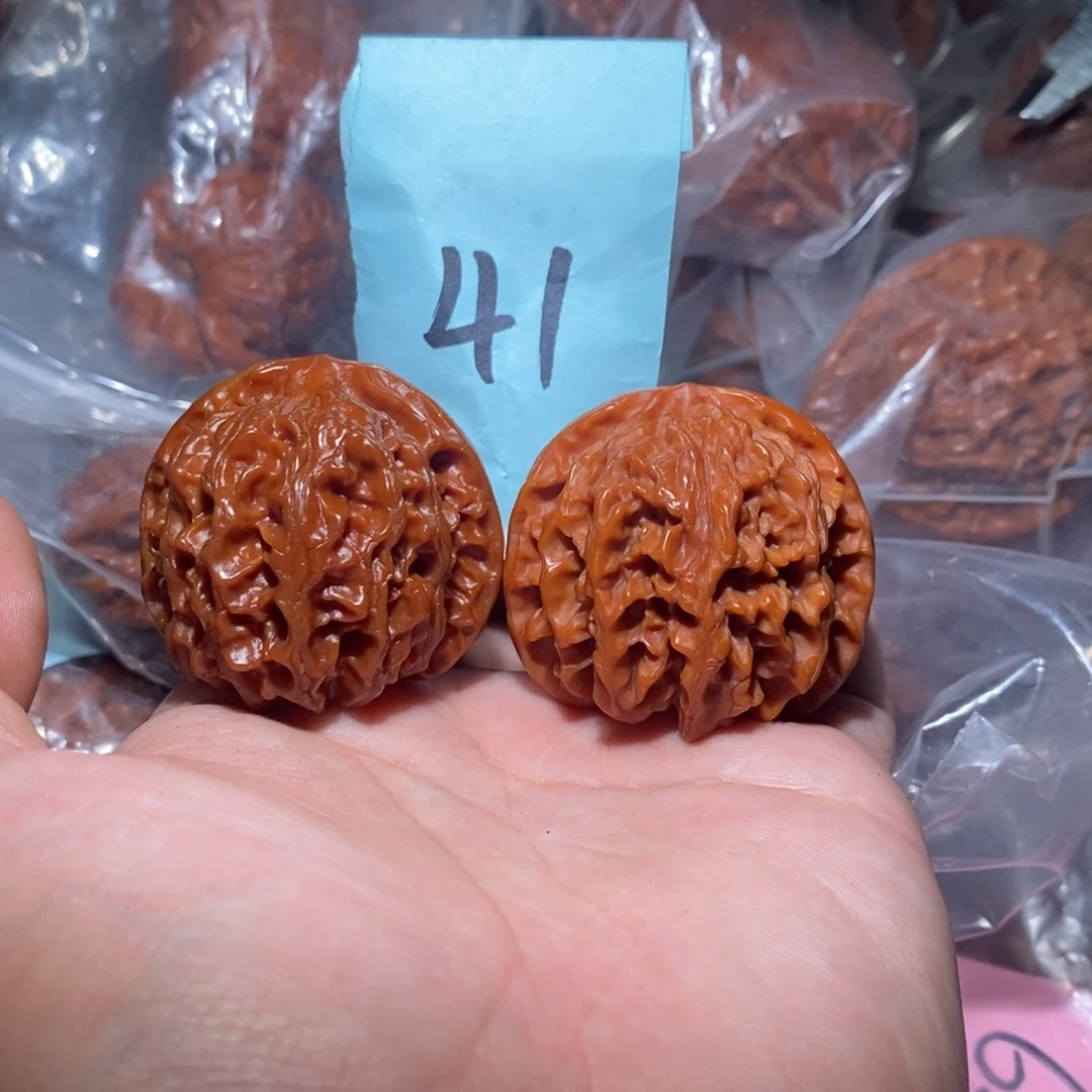 文玩核桃把件42.42.37苹果园