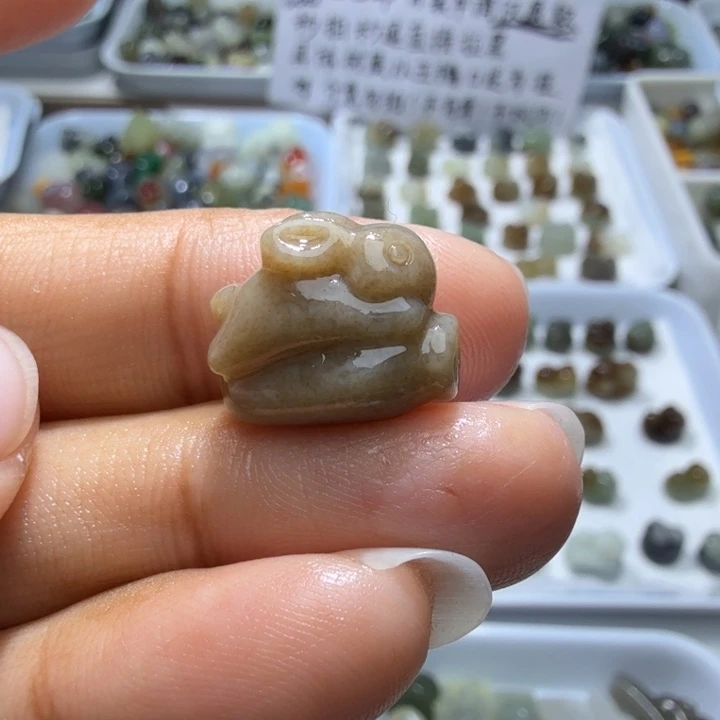 和田玉未镶嵌珠宝奇石