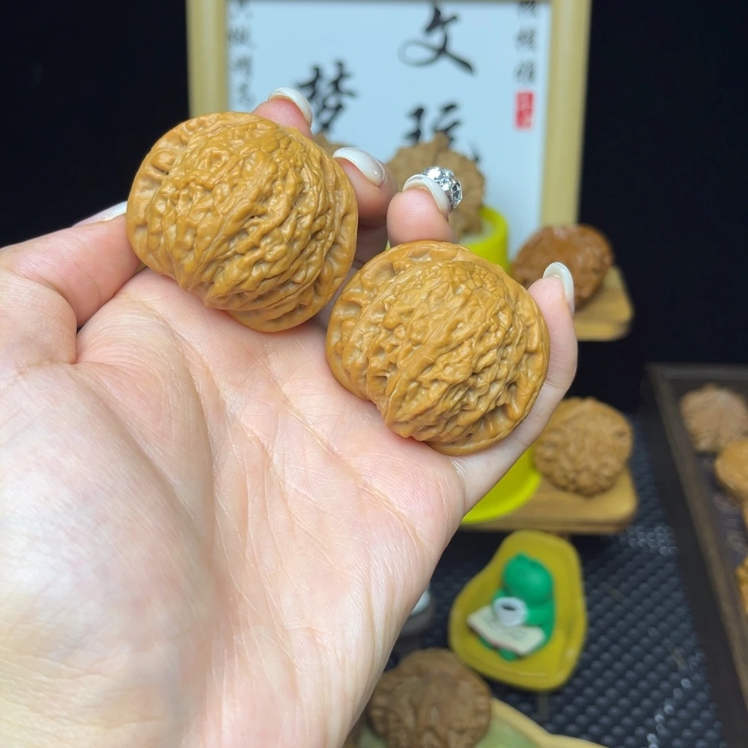 文玩核桃吊坠铁锤42原桩打底