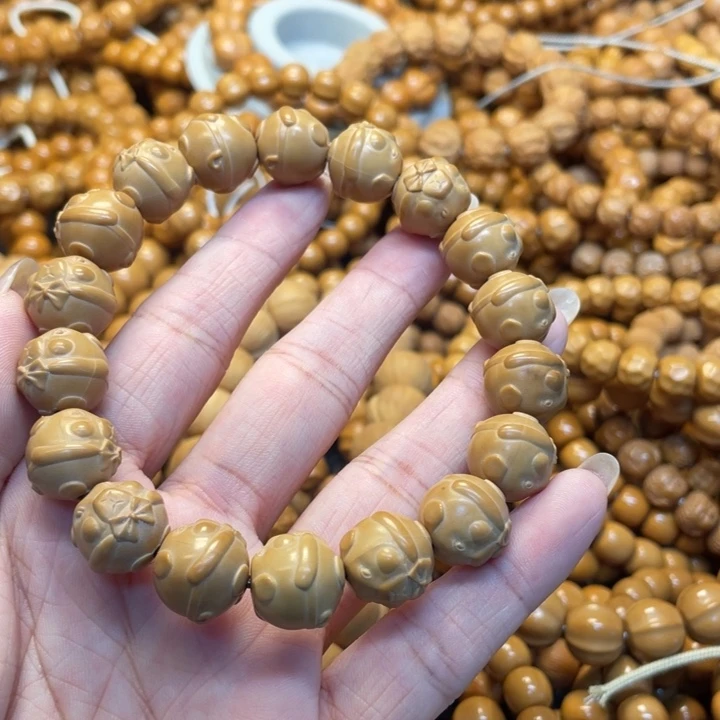 猴头微暇卡皮巴拉手串