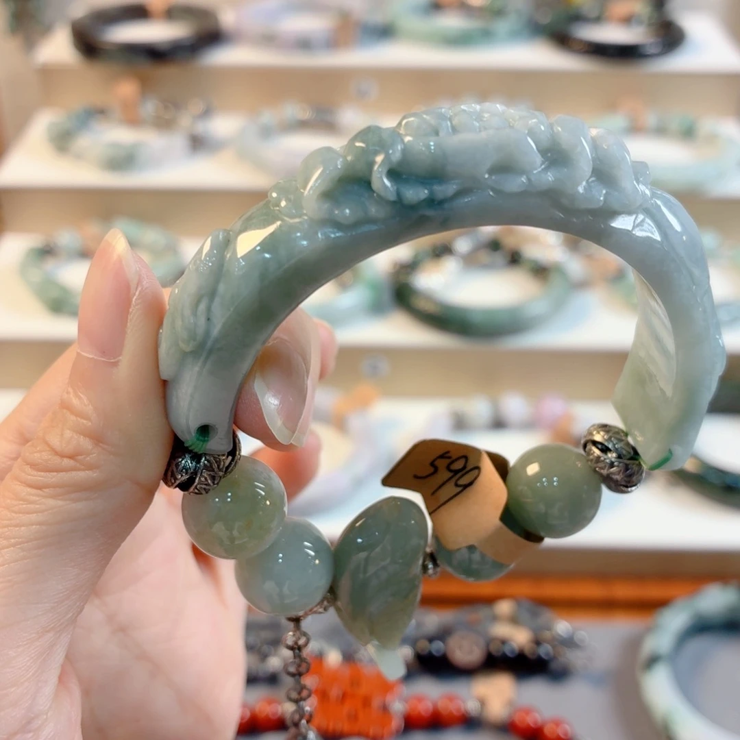 李***喵翡翠未镶嵌手链手串